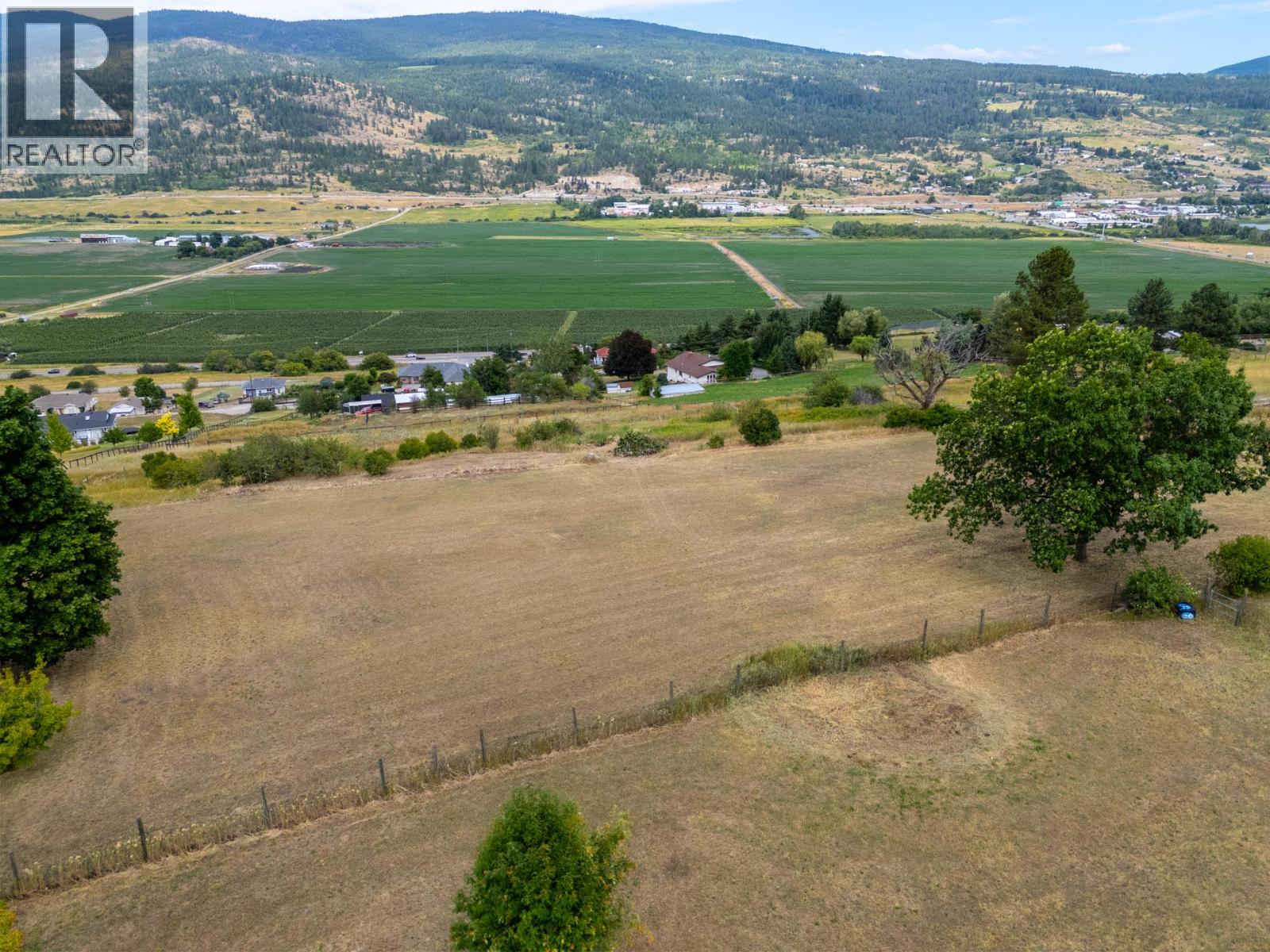 136 Stepping Stones Crescent, Spallumcheen, British Columbia  V1H 1X2 - Photo 64 - 10381706