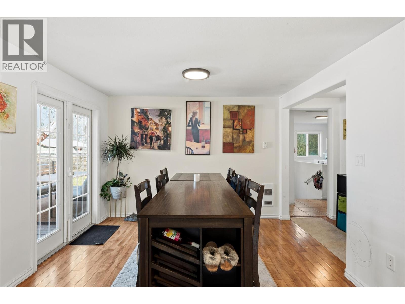 410 10th Avenue, Keremeos, British Columbia  V0X 1N3 - Photo 11 - 10381480