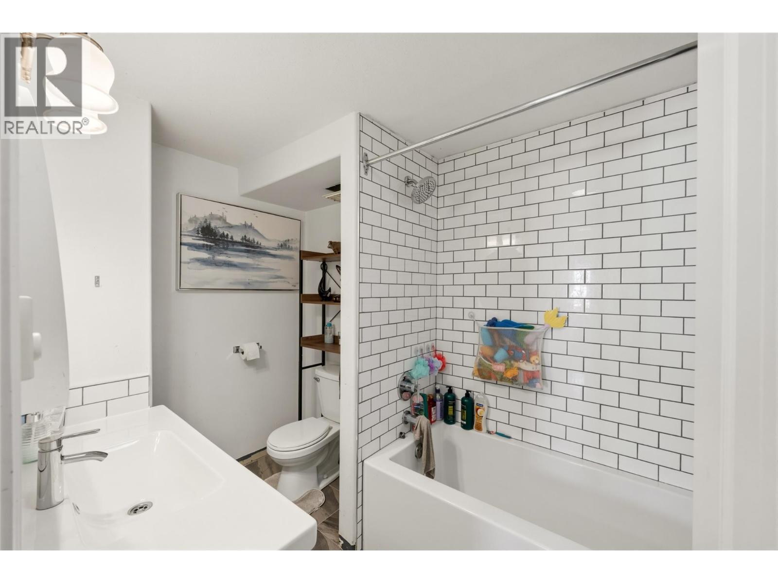 410 10th Avenue, Keremeos, British Columbia  V0X 1N3 - Photo 14 - 10381480