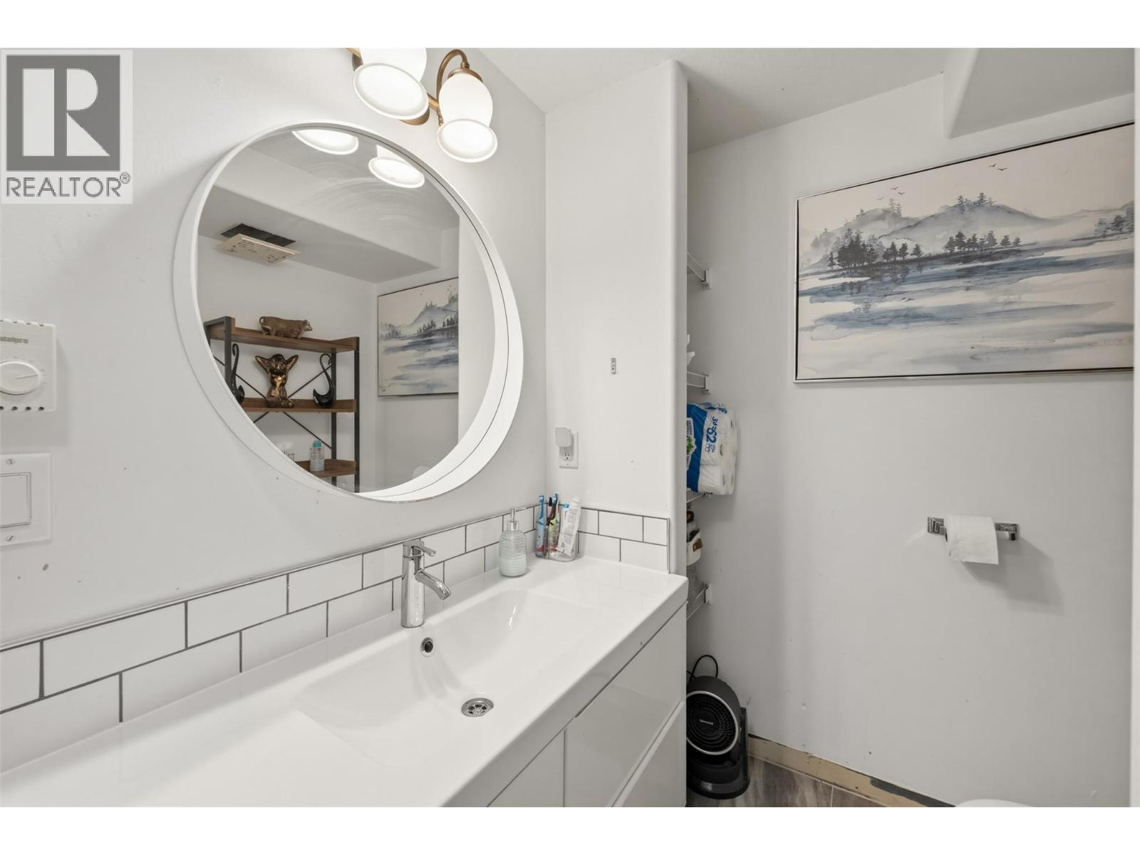 410 10th Avenue, Keremeos, British Columbia  V0X 1N3 - Photo 16 - 10381480