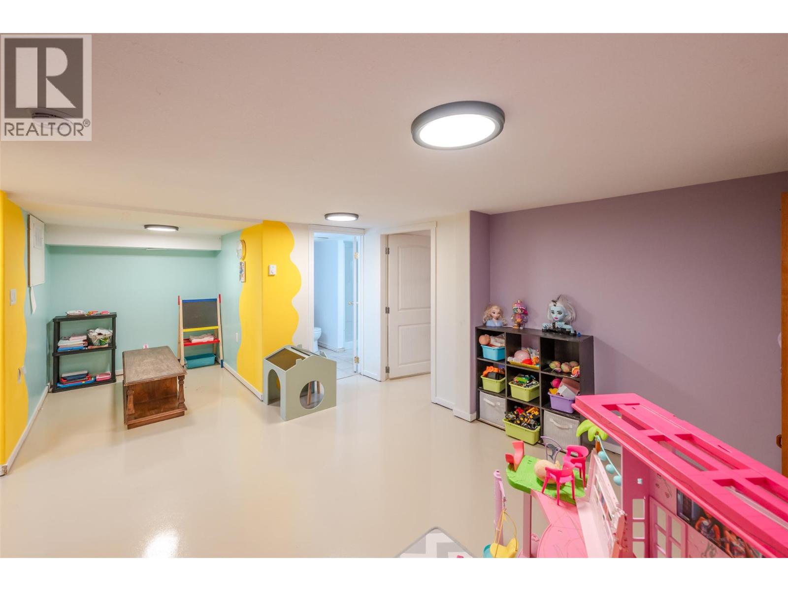 410 10th Avenue, Keremeos, British Columbia  V0X 1N3 - Photo 23 - 10381480