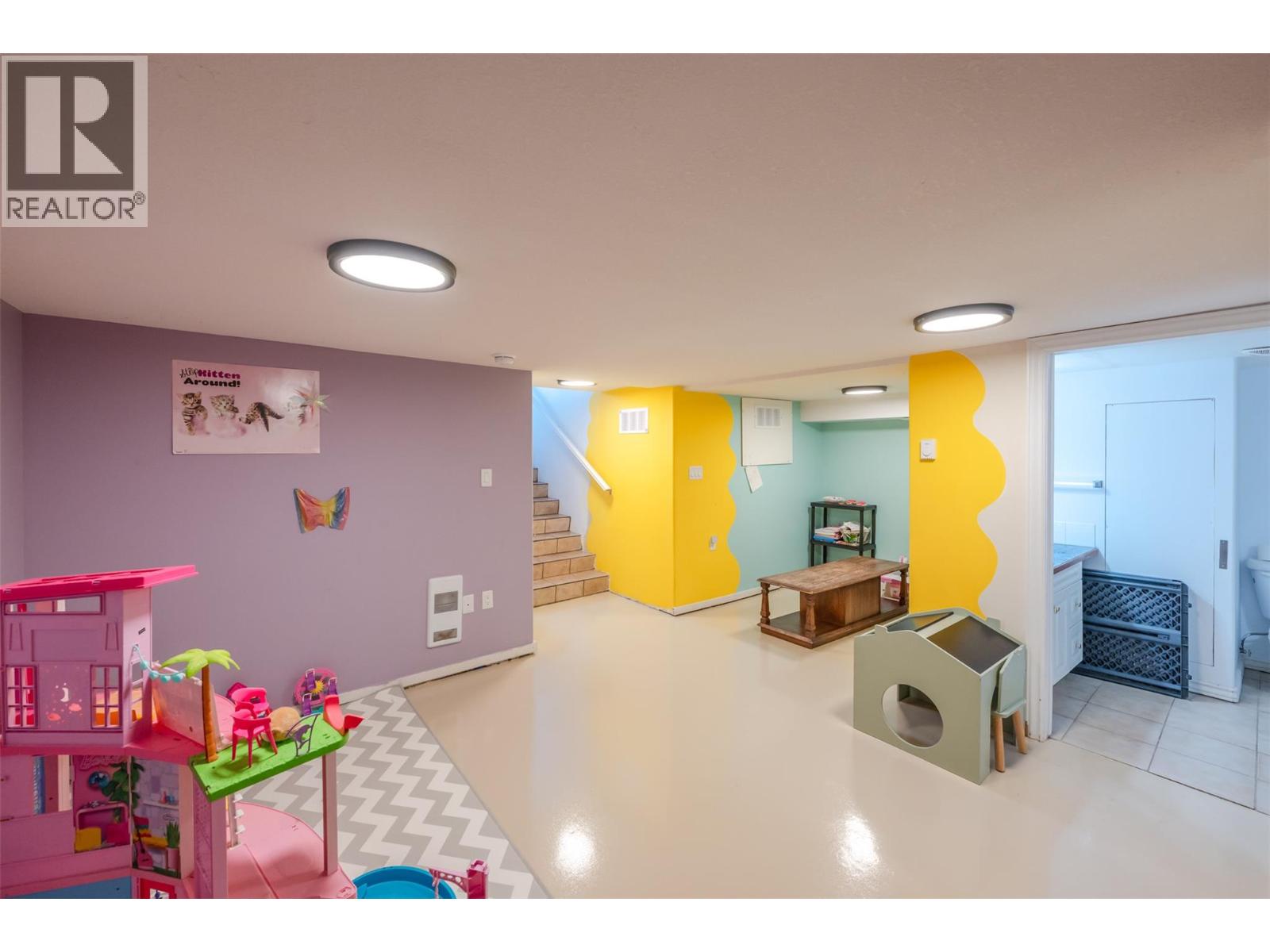 410 10th Avenue, Keremeos, British Columbia  V0X 1N3 - Photo 24 - 10381480