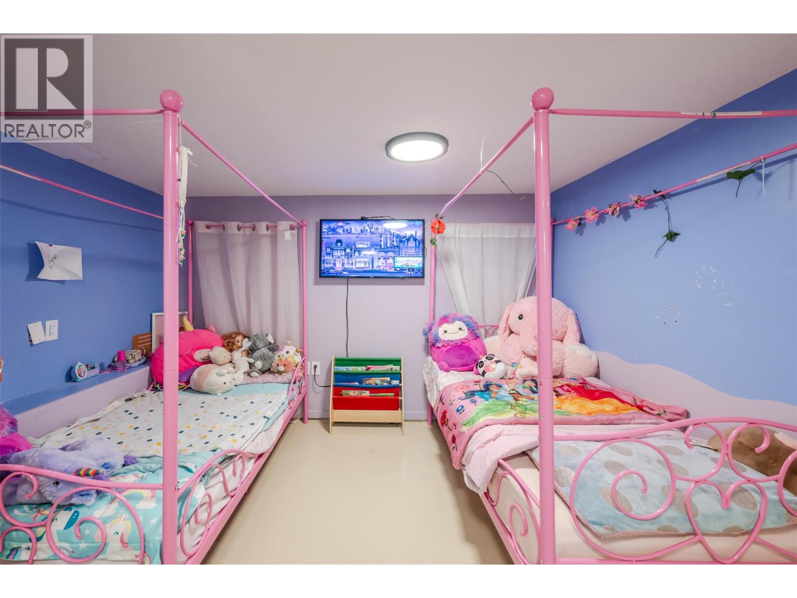 410 10th Avenue, Keremeos, British Columbia  V0X 1N3 - Photo 28 - 10381480