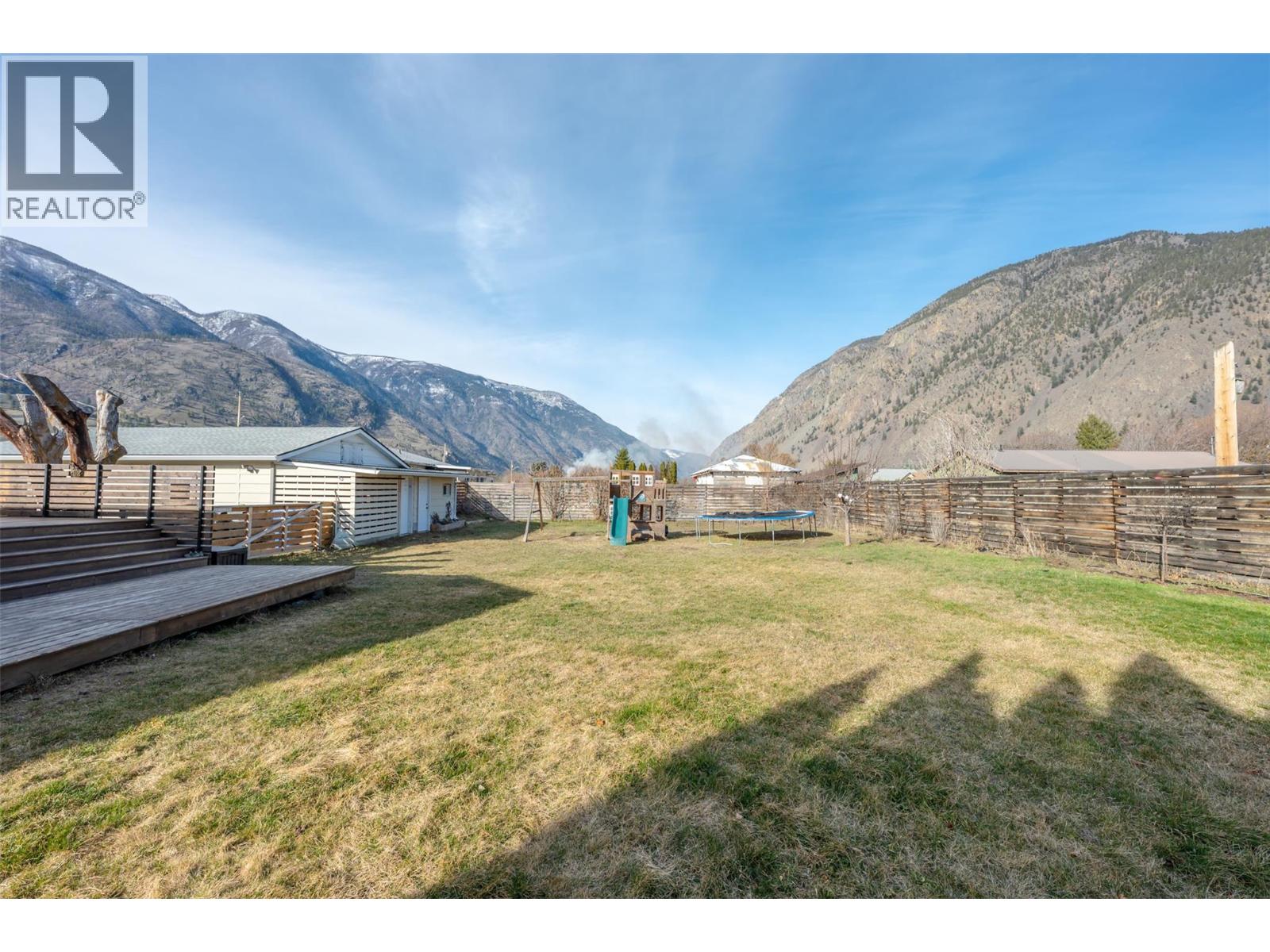 410 10th Avenue, Keremeos, British Columbia  V0X 1N3 - Photo 40 - 10381480