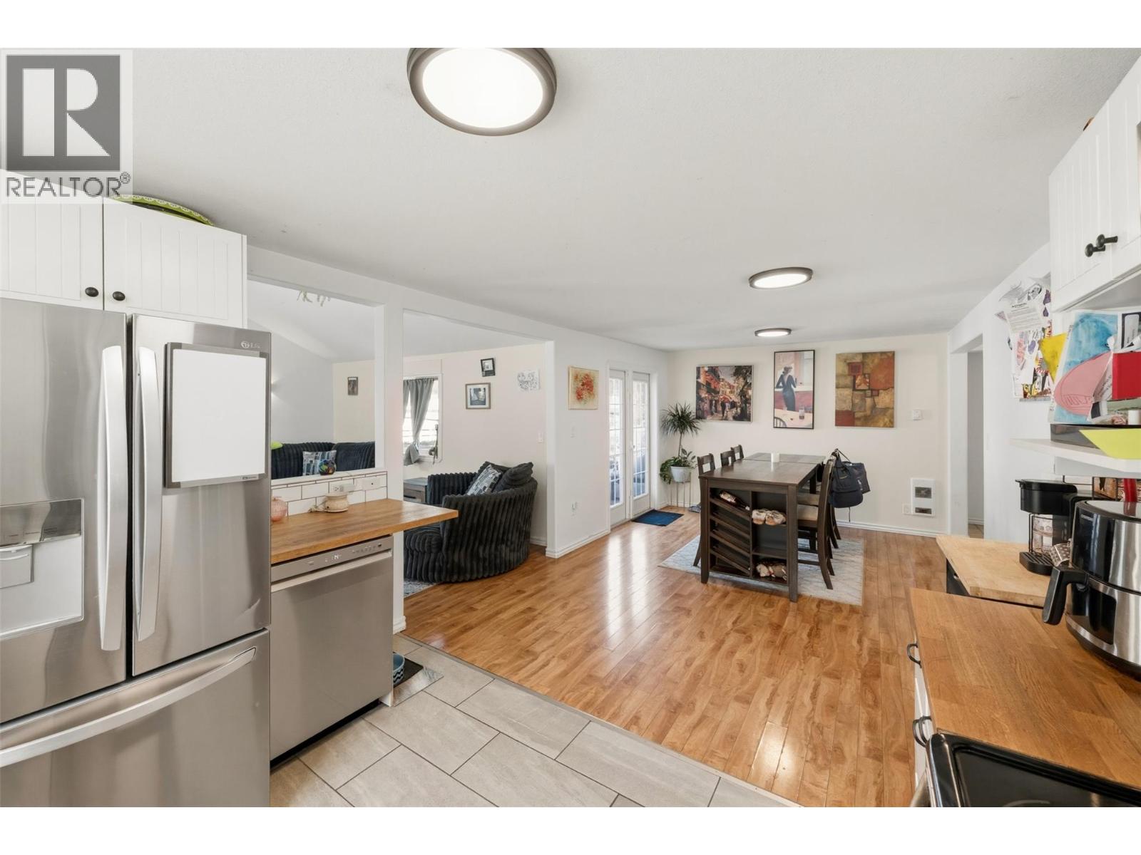 410 10th Avenue, Keremeos, British Columbia  V0X 1N3 - Photo 9 - 10381480