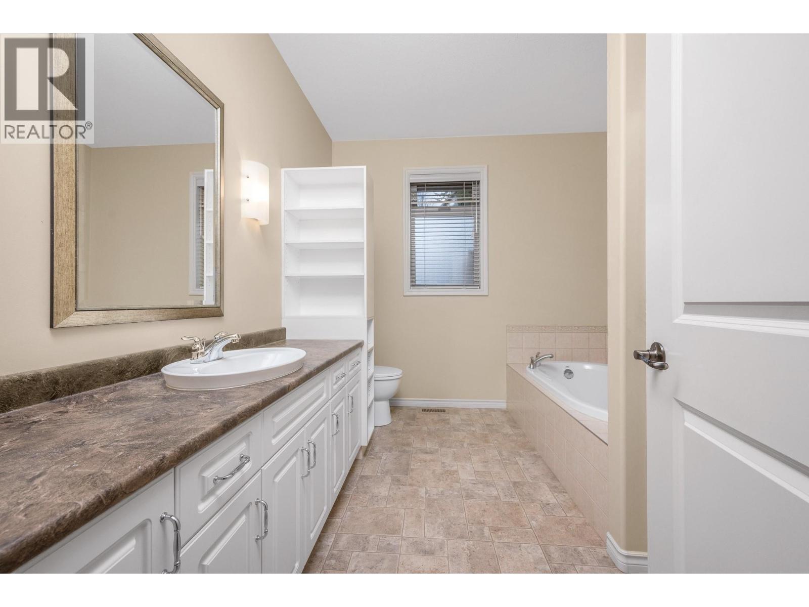 1060 17 Street Se, Salmon Arm, British Columbia  V1E 0A4 - Photo 20 - 10381245