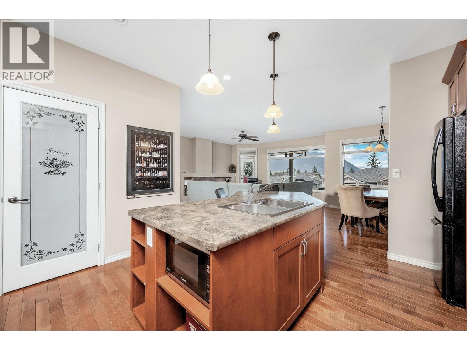 1060 17 Street Se, Salmon Arm, British Columbia  V1E 0A4 - Photo 8 - 10381245