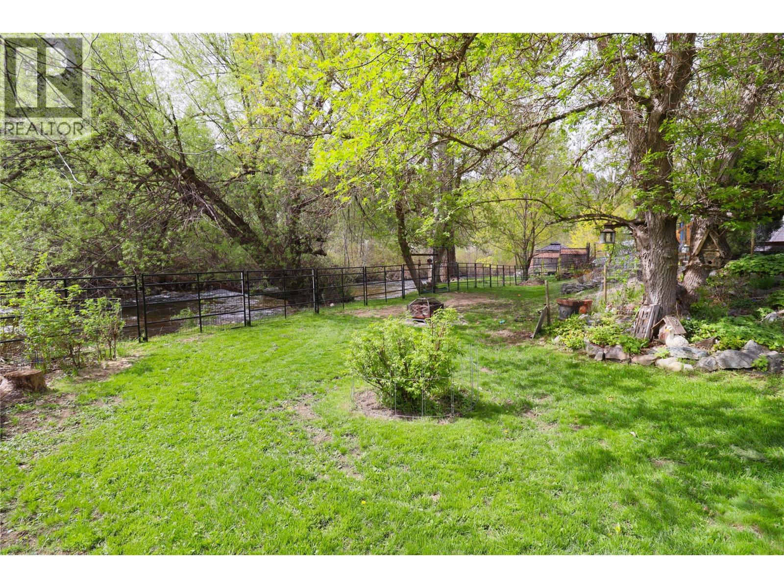 629 Gold Avenue S, Greenwood, British Columbia  V0H 1J0 - Photo 10 - 10381662