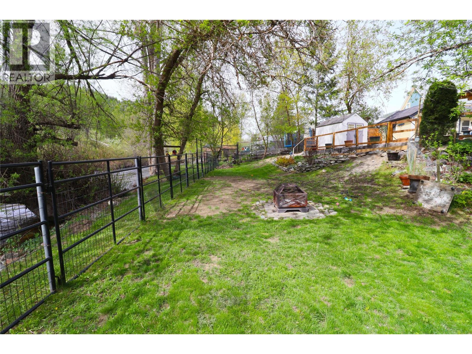 629 Gold Avenue S, Greenwood, British Columbia  V0H 1J0 - Photo 11 - 10381662