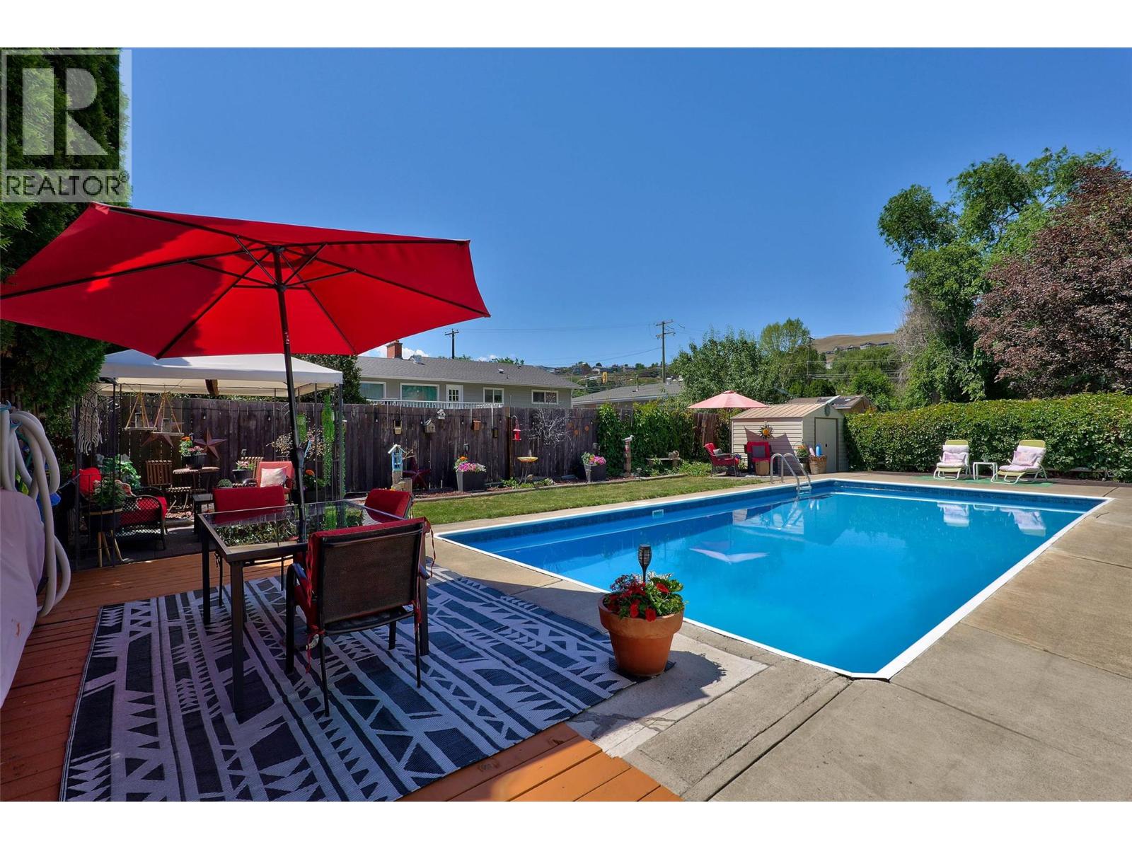 1683 Sheridan Drive, Kamloops, British Columbia  V2B 6B1 - Photo 3 - 10381559