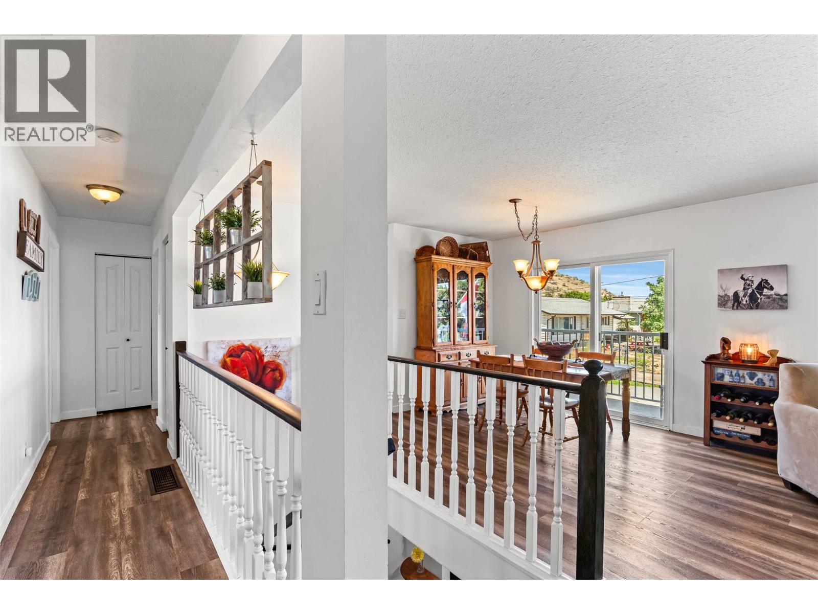 1683 Sheridan Drive, Kamloops, British Columbia  V2B 6B1 - Photo 9 - 10381559