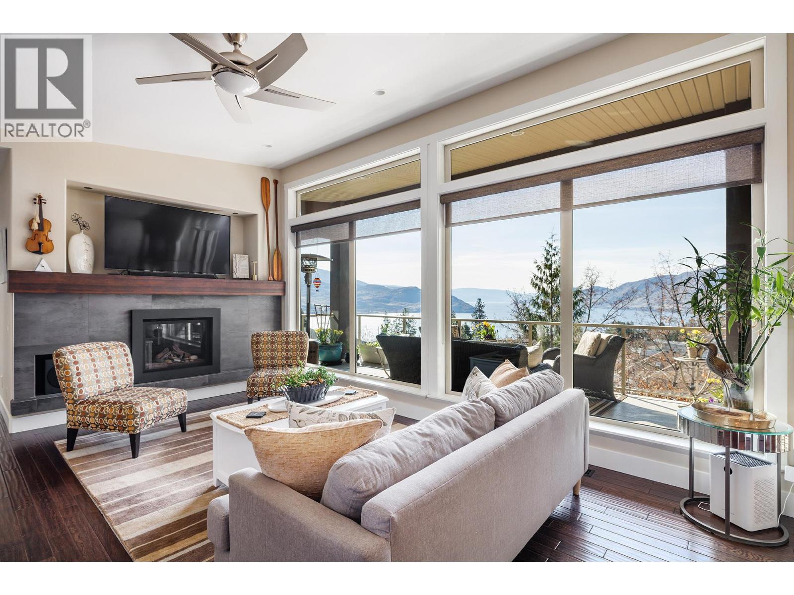 5987 Meldrum Place, Peachland, British Columbia  V0H 1X4 - Photo 4 - 10381636