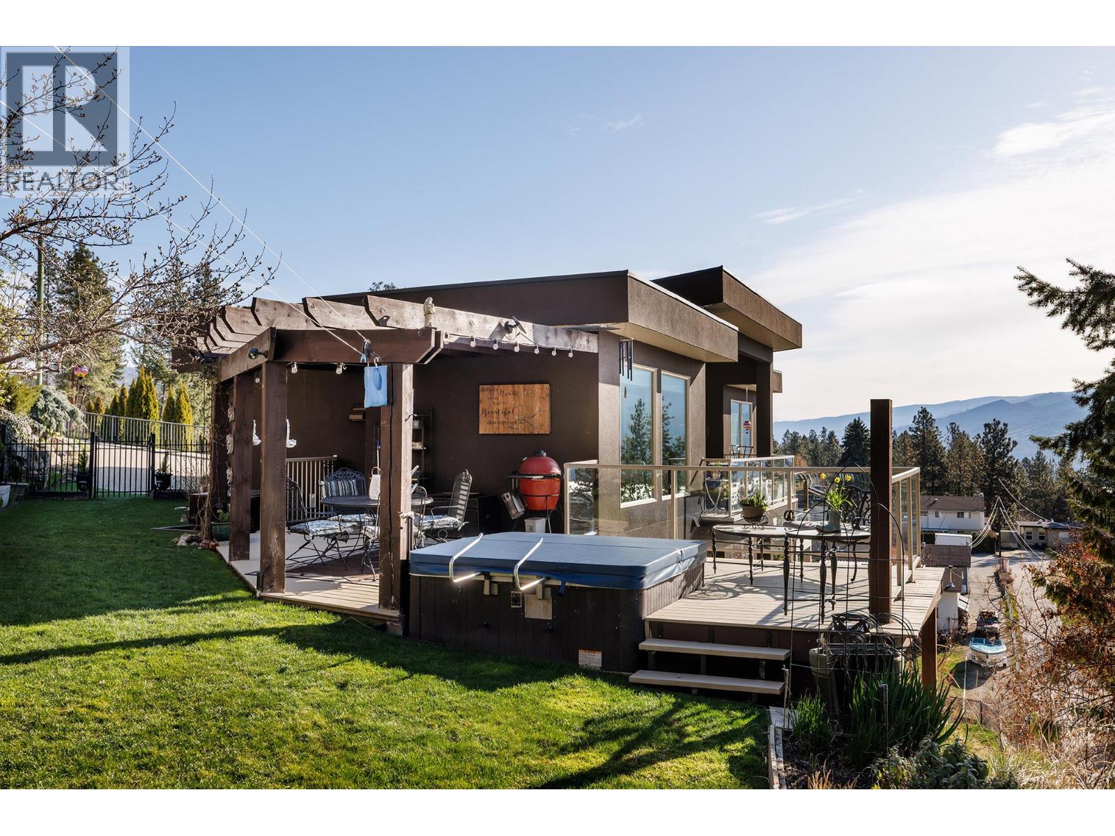 5987 Meldrum Place, Peachland, British Columbia  V0H 1X4 - Photo 44 - 10381636