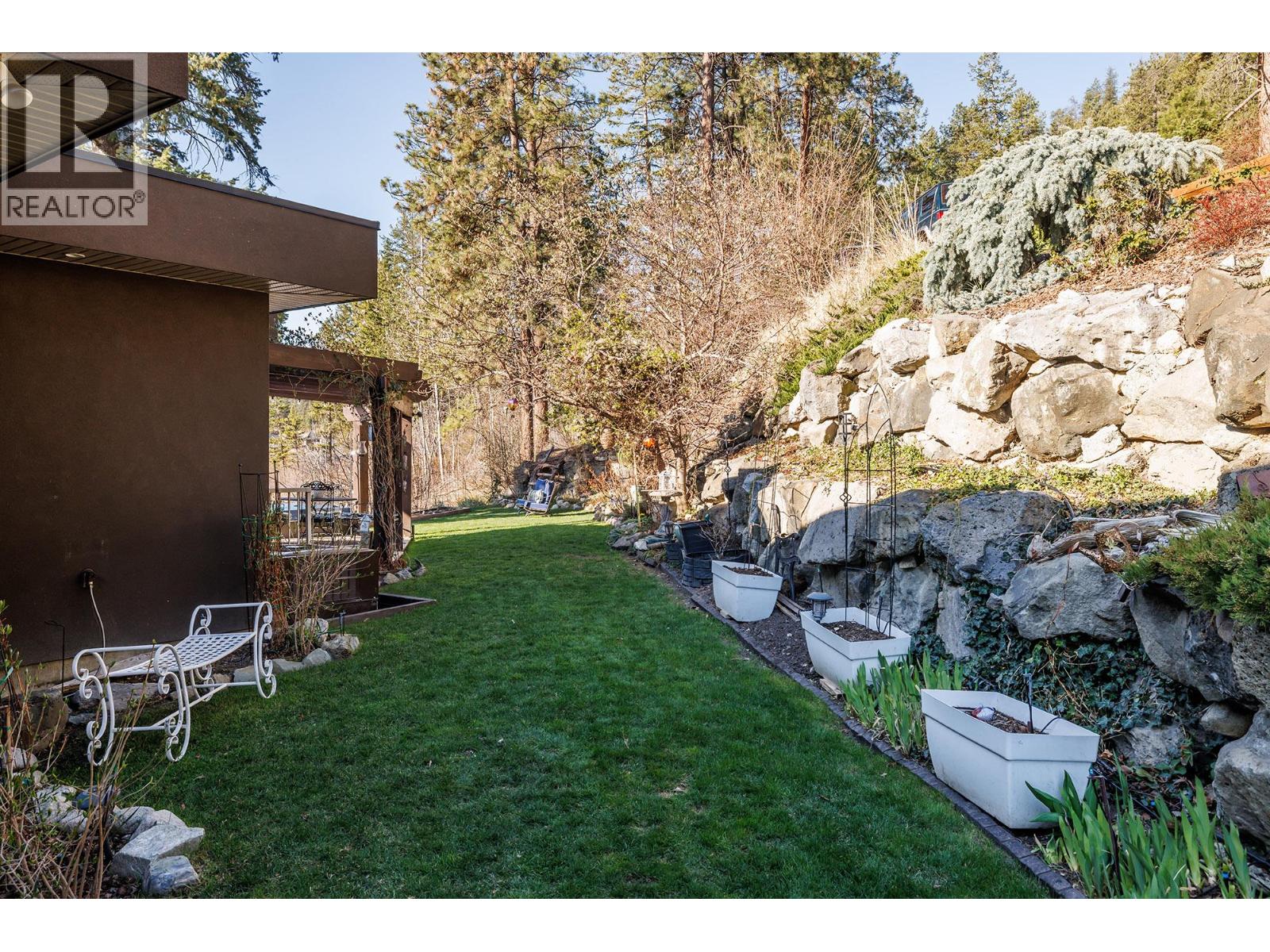 5987 Meldrum Place, Peachland, British Columbia  V0H 1X4 - Photo 49 - 10381636