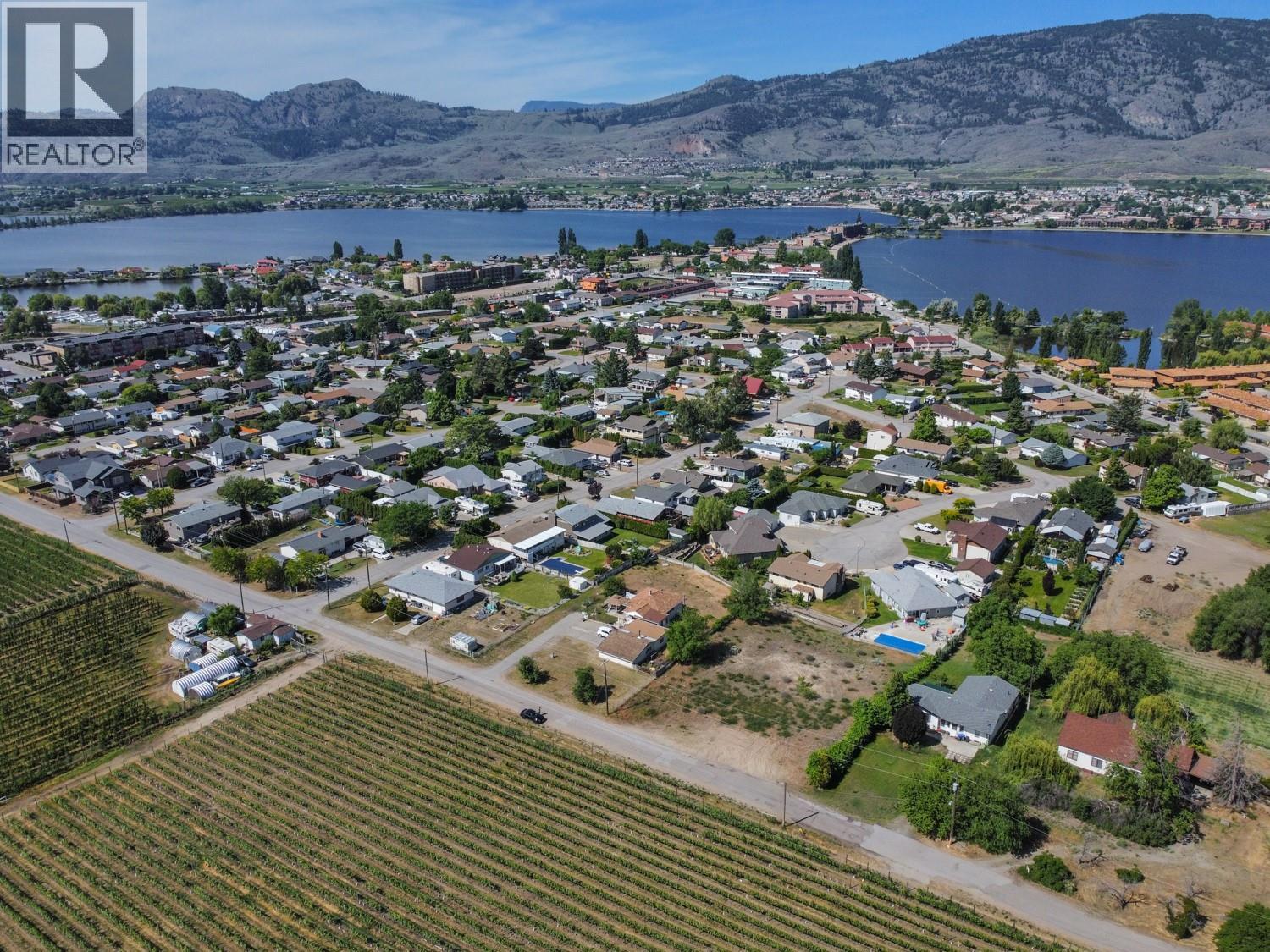 7010/7012 Tamarack Drive, Osoyoos, British Columbia  V0H 1V3 - Photo 21 - 10381425