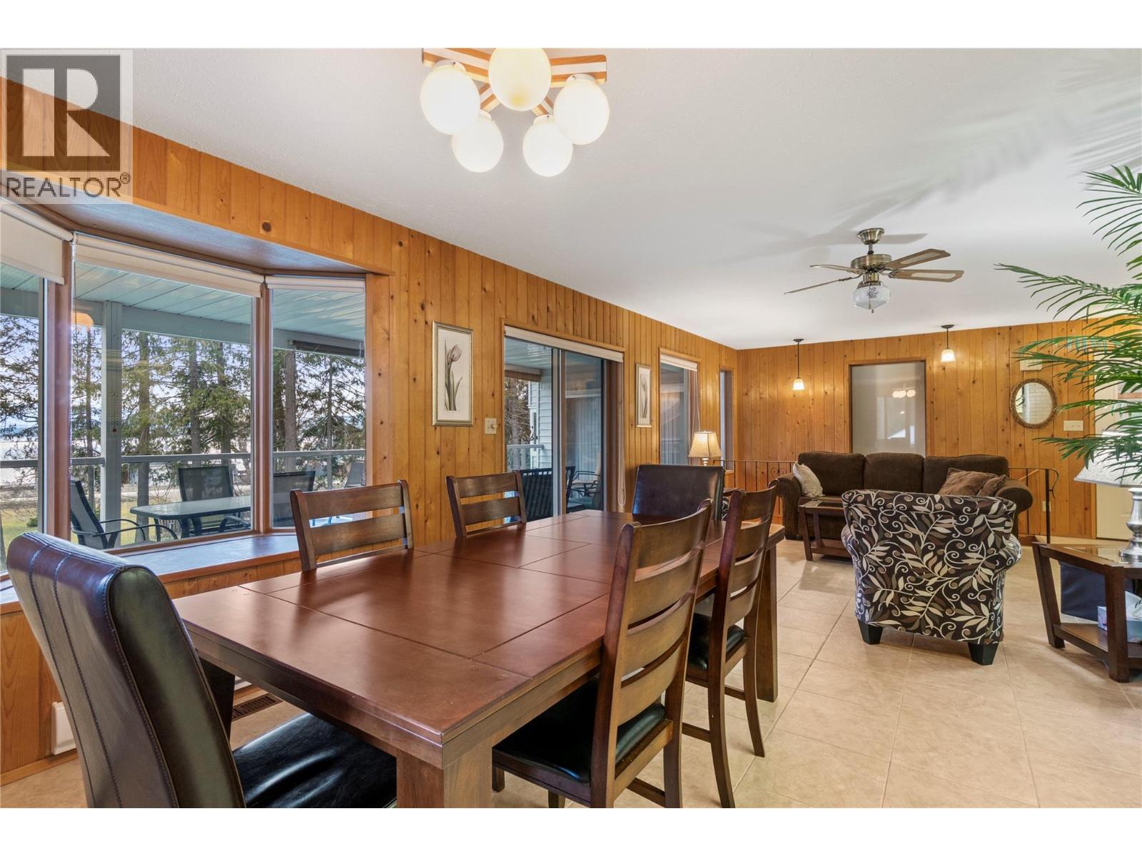 6807 Squilax - Anglemont Road, Magna Bay, British Columbia  V0E 1M7 - Photo 11 - 10381771