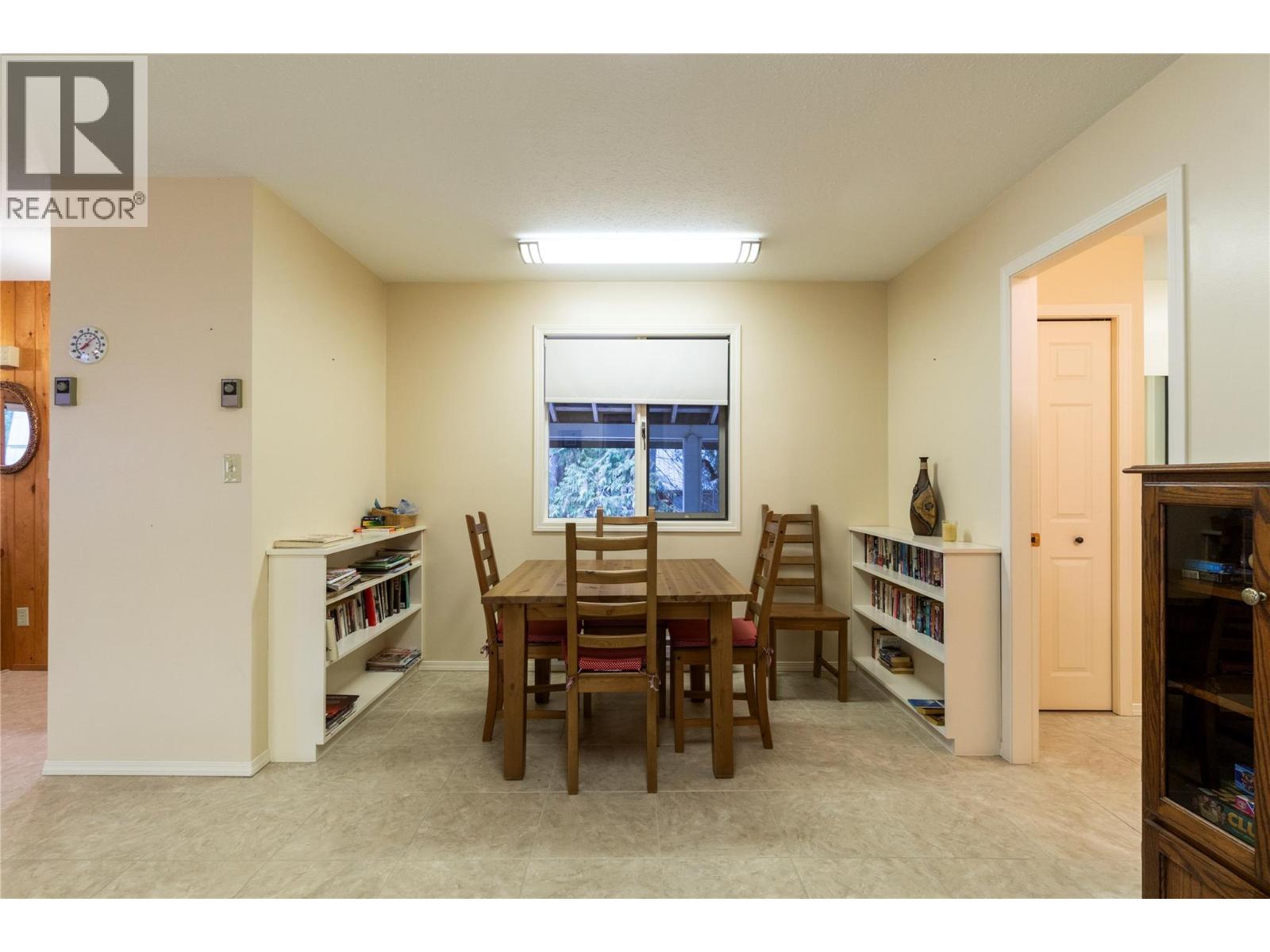 6807 Squilax - Anglemont Road, Magna Bay, British Columbia  V0E 1M7 - Photo 18 - 10381771