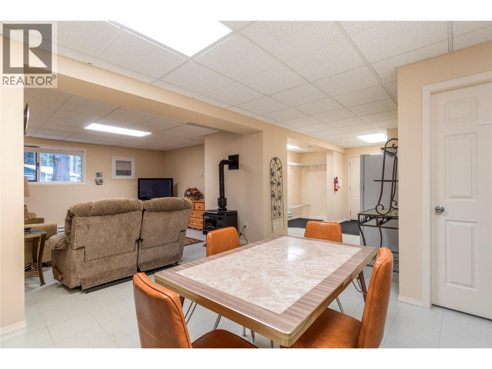 6807 Squilax - Anglemont Road, Magna Bay, British Columbia  V0E 1M7 - Photo 36 - 10381771