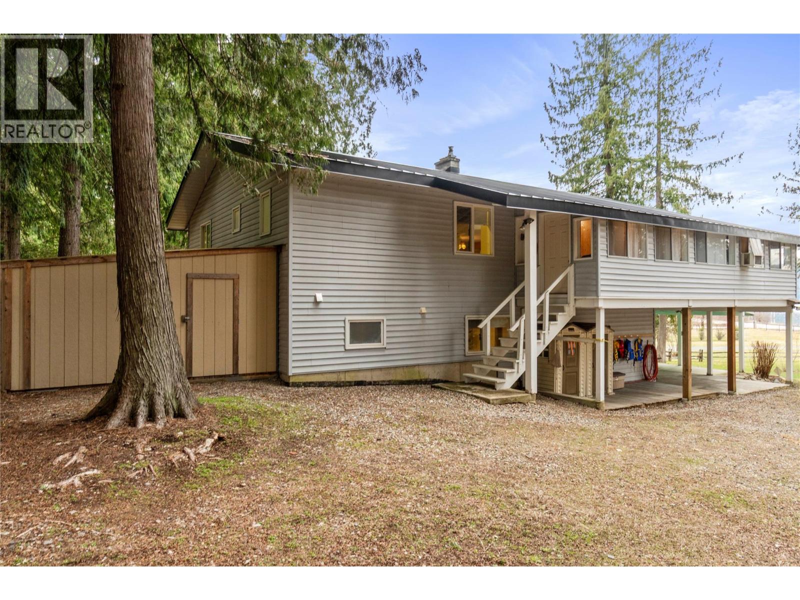 6807 Squilax - Anglemont Road, Magna Bay, British Columbia  V0E 1M7 - Photo 59 - 10381771