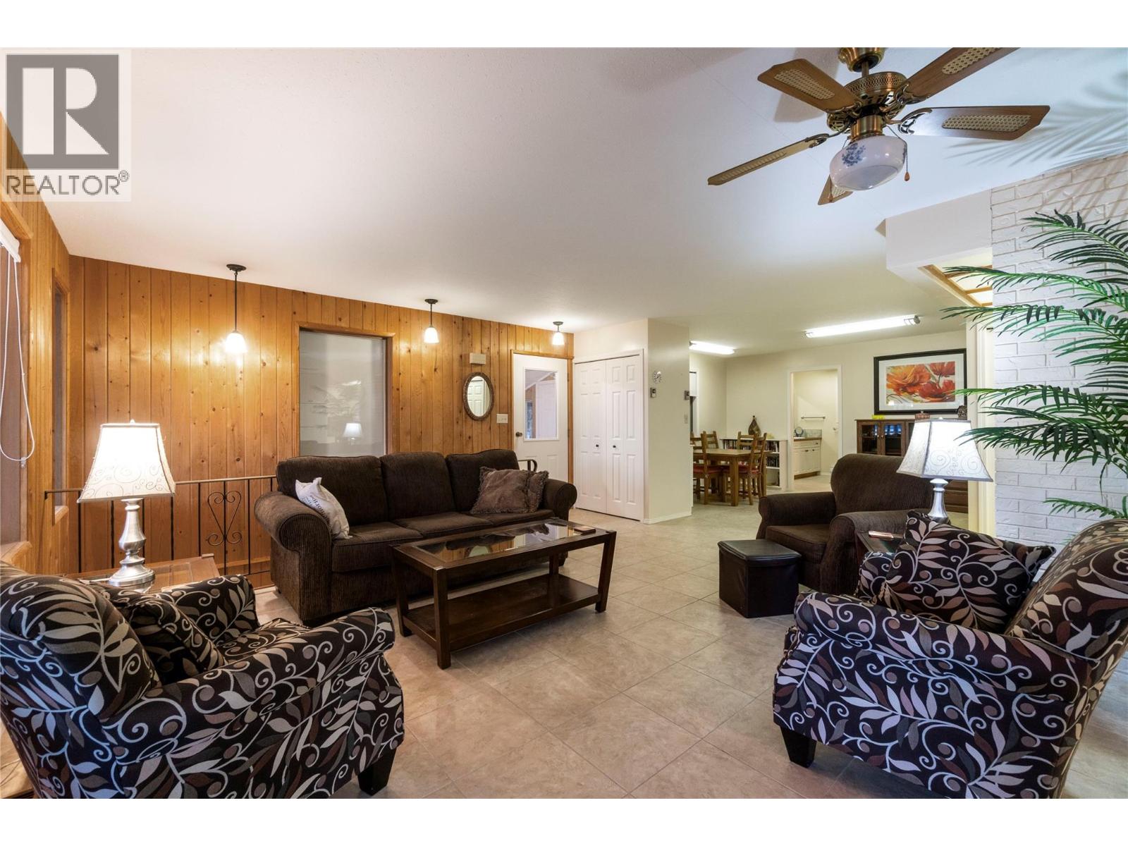 6807 Squilax - Anglemont Road, Magna Bay, British Columbia  V0E 1M7 - Photo 9 - 10381771