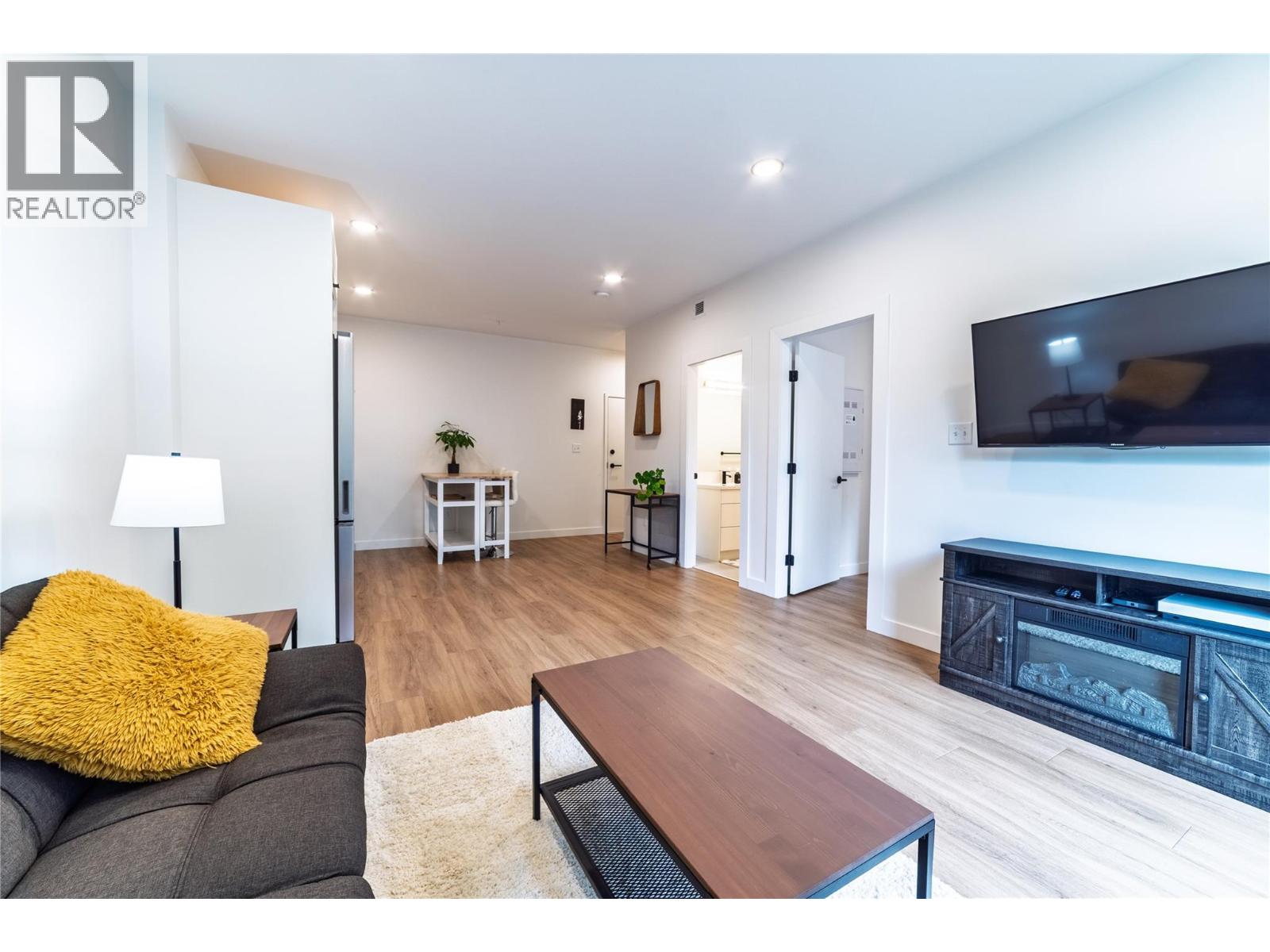 514 Victoria Street Unit# 207, Nelson, British Columbia  V1L 4K8 - Photo 12 - 10381704