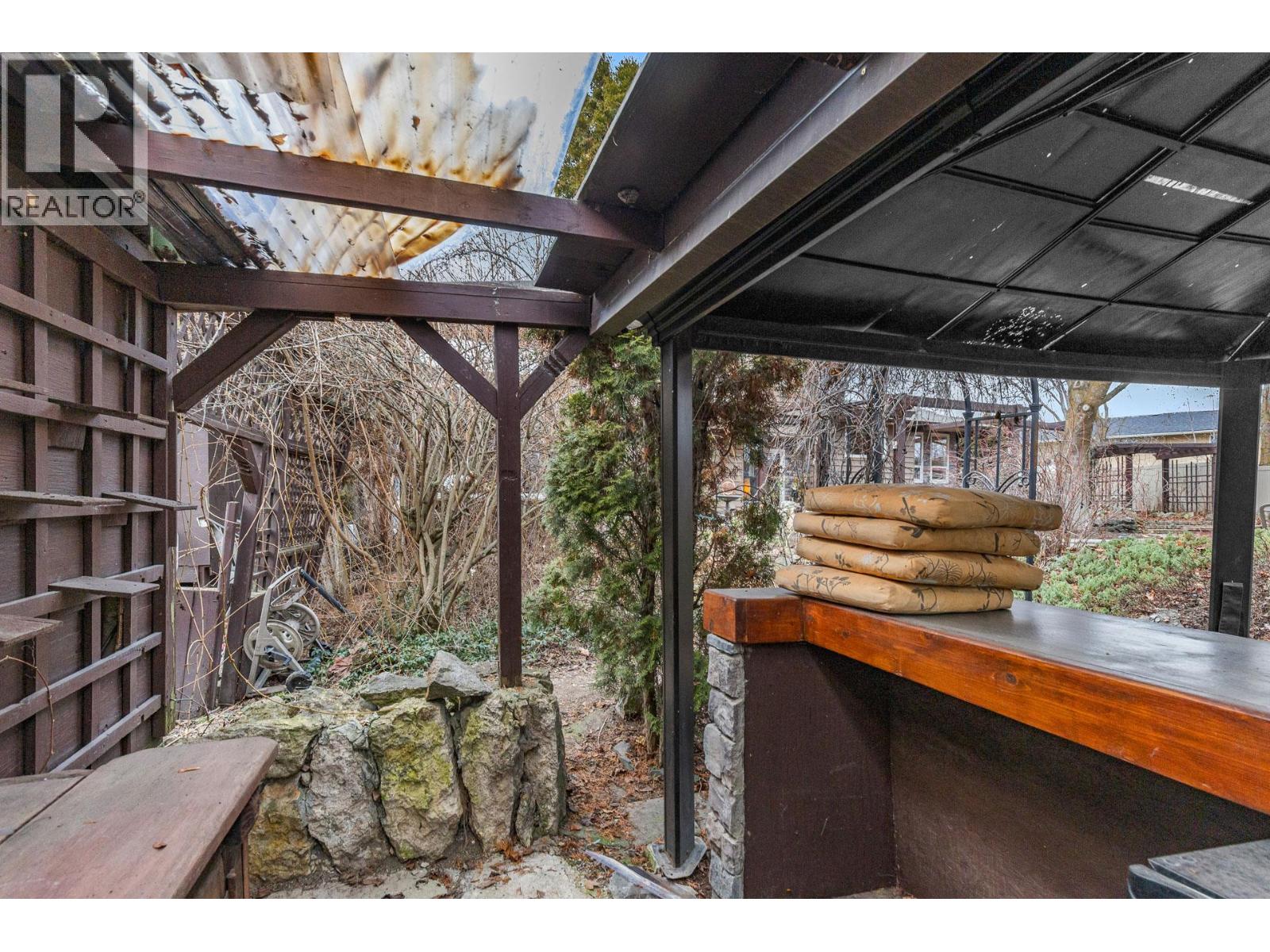 171 Snowsell North Street, Kelowna, British Columbia  V1V 2E3 - Photo 47 - 10381703