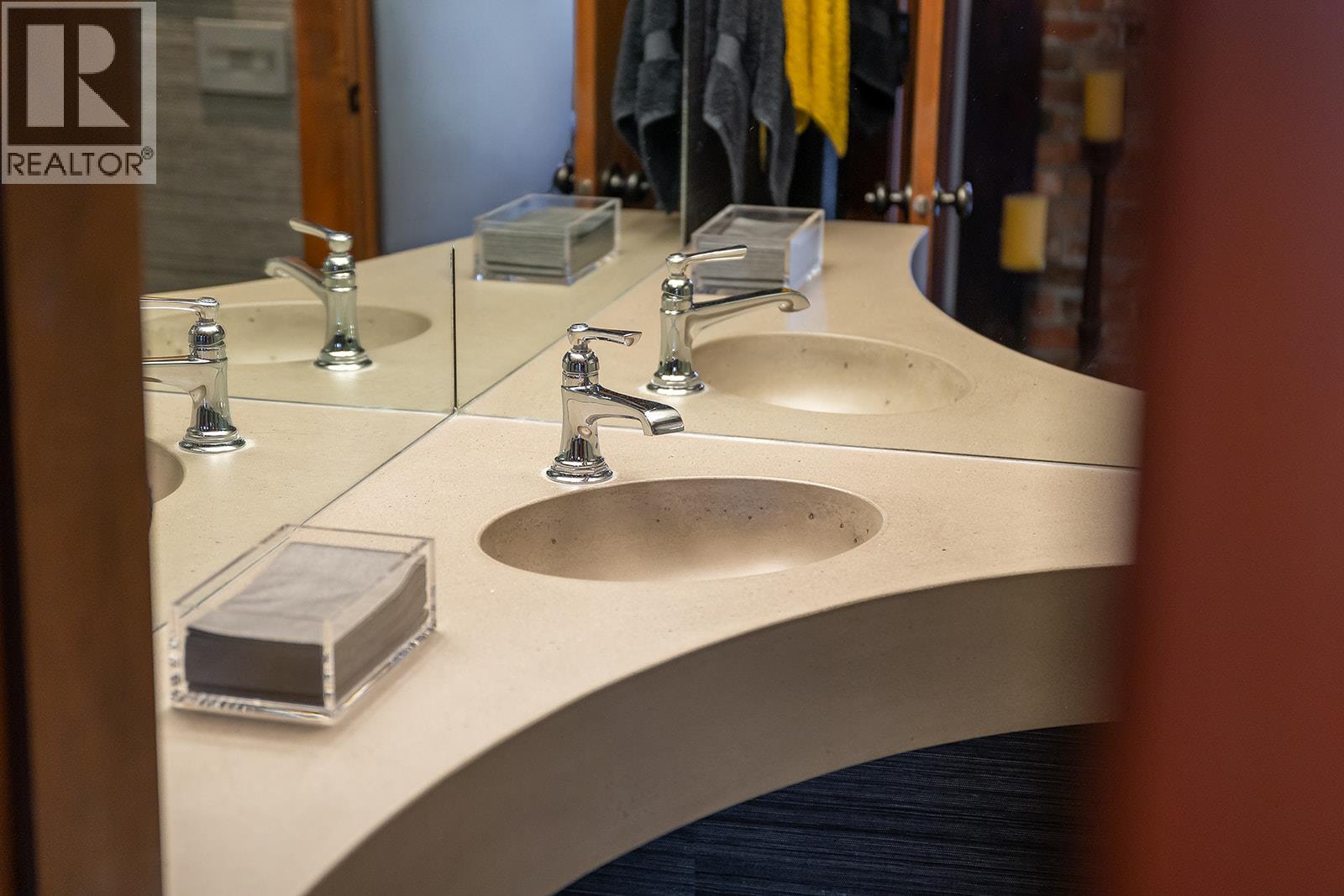 2673 Bath Street, Kelowna, British Columbia  V1Y 1M3 - Photo 24 - 10381685