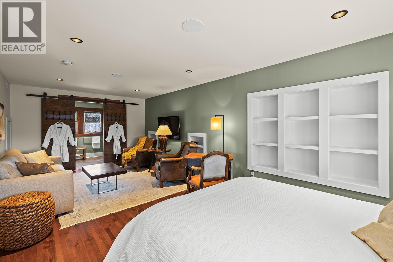 2673 Bath Street, Kelowna, British Columbia  V1Y 1M3 - Photo 45 - 10381685