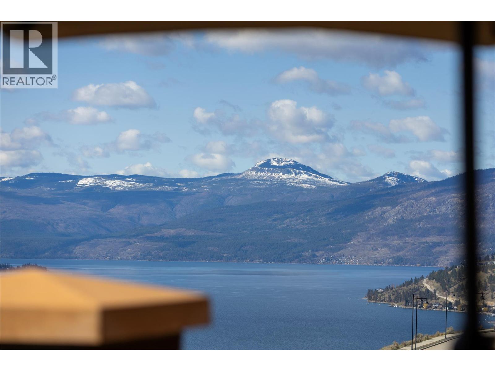 212 Harvest Court, Vernon, British Columbia  V1H 1Z8 - Photo 10 - 10381114