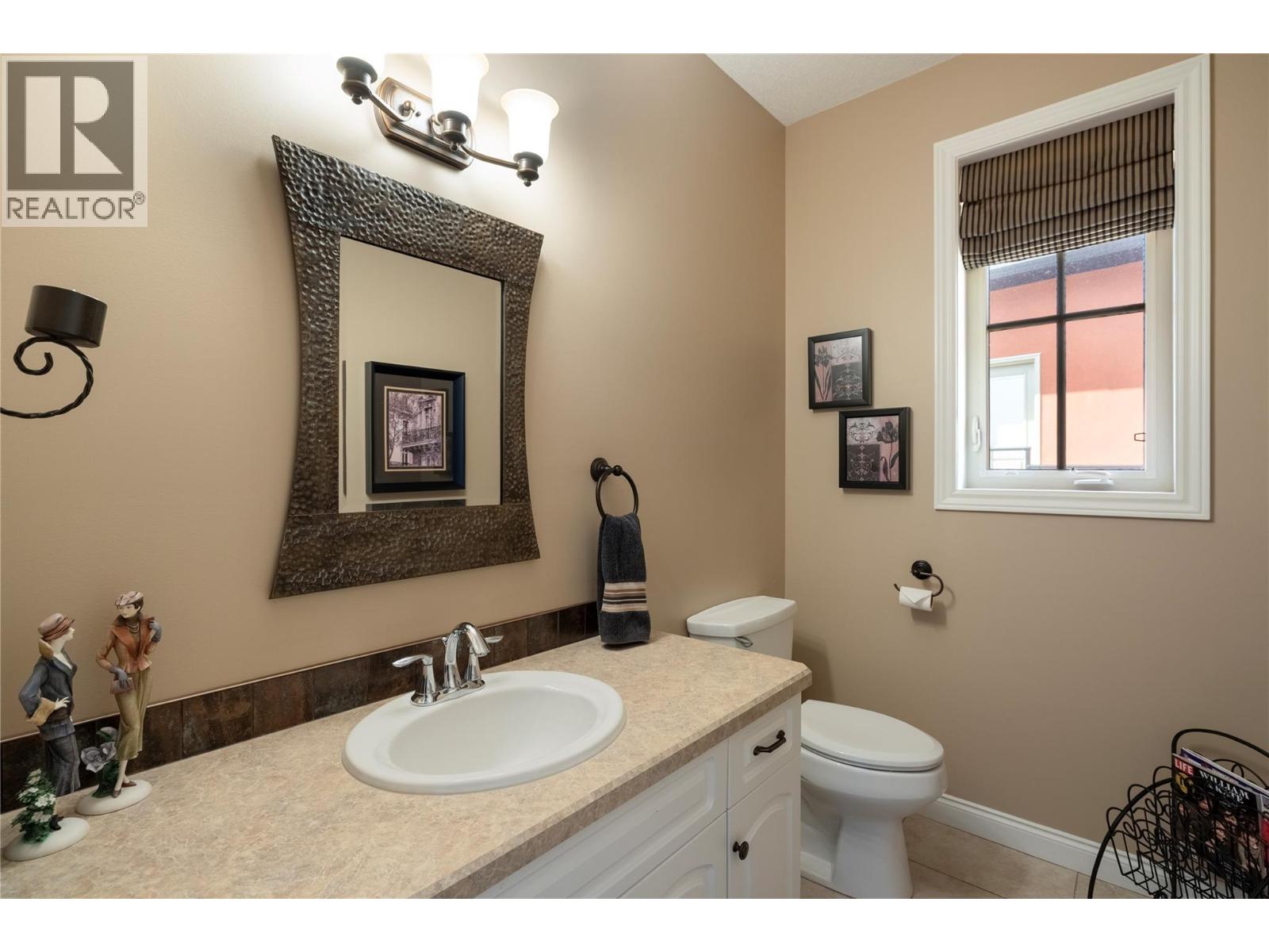 212 Harvest Court, Vernon, British Columbia  V1H 1Z8 - Photo 17 - 10381114