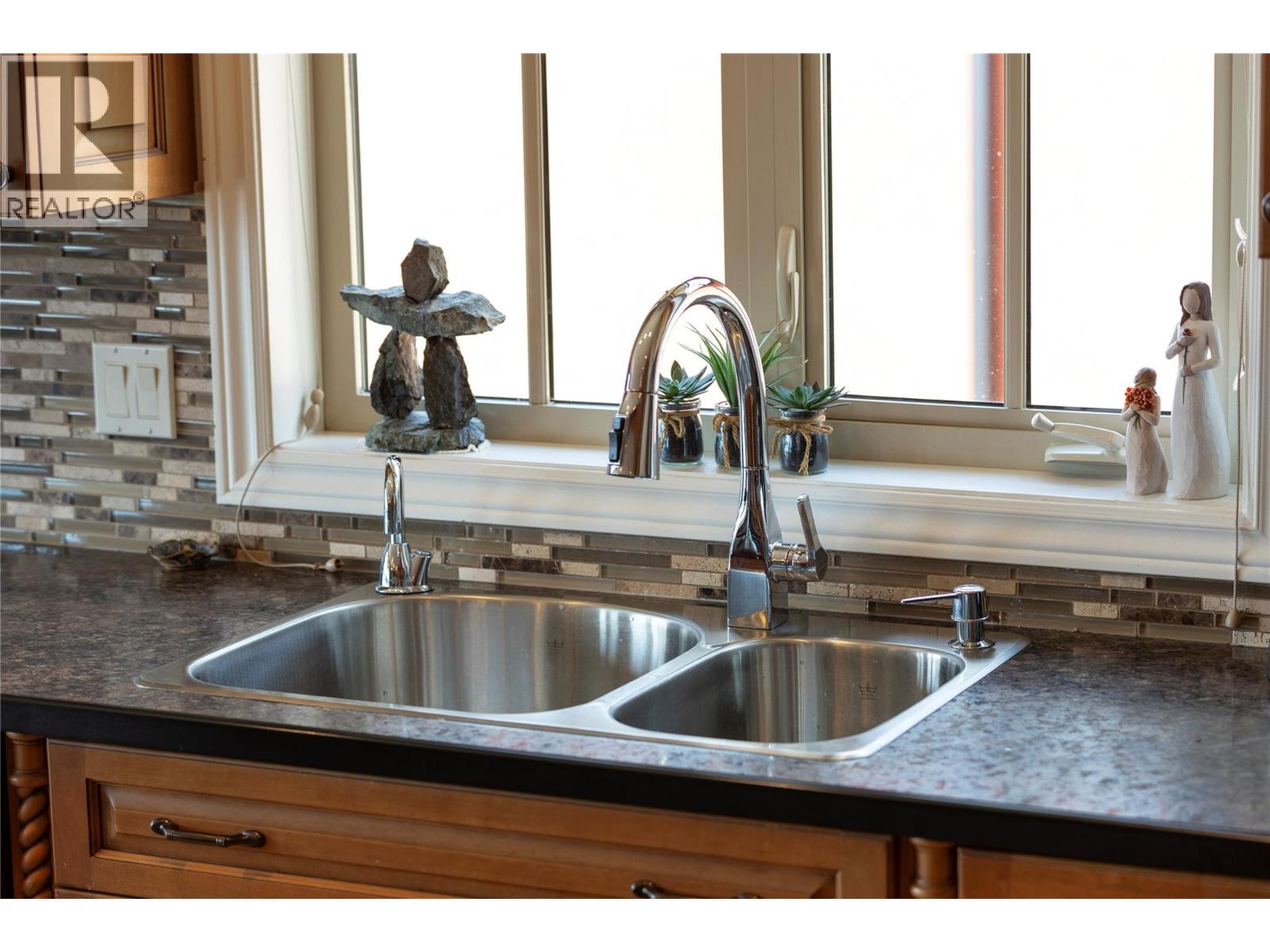 212 Harvest Court, Vernon, British Columbia  V1H 1Z8 - Photo 20 - 10381114