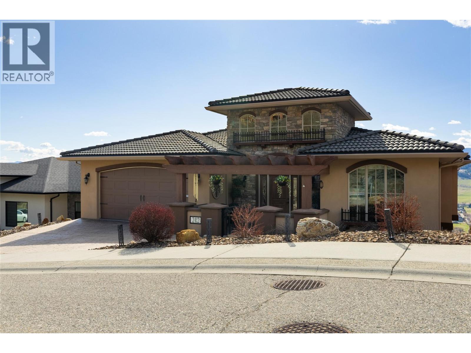 212 Harvest Court, Vernon, British Columbia  V1H 1Z8 - Photo 4 - 10381114