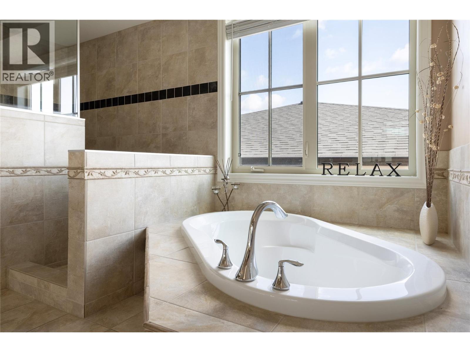 212 Harvest Court, Vernon, British Columbia  V1H 1Z8 - Photo 50 - 10381114