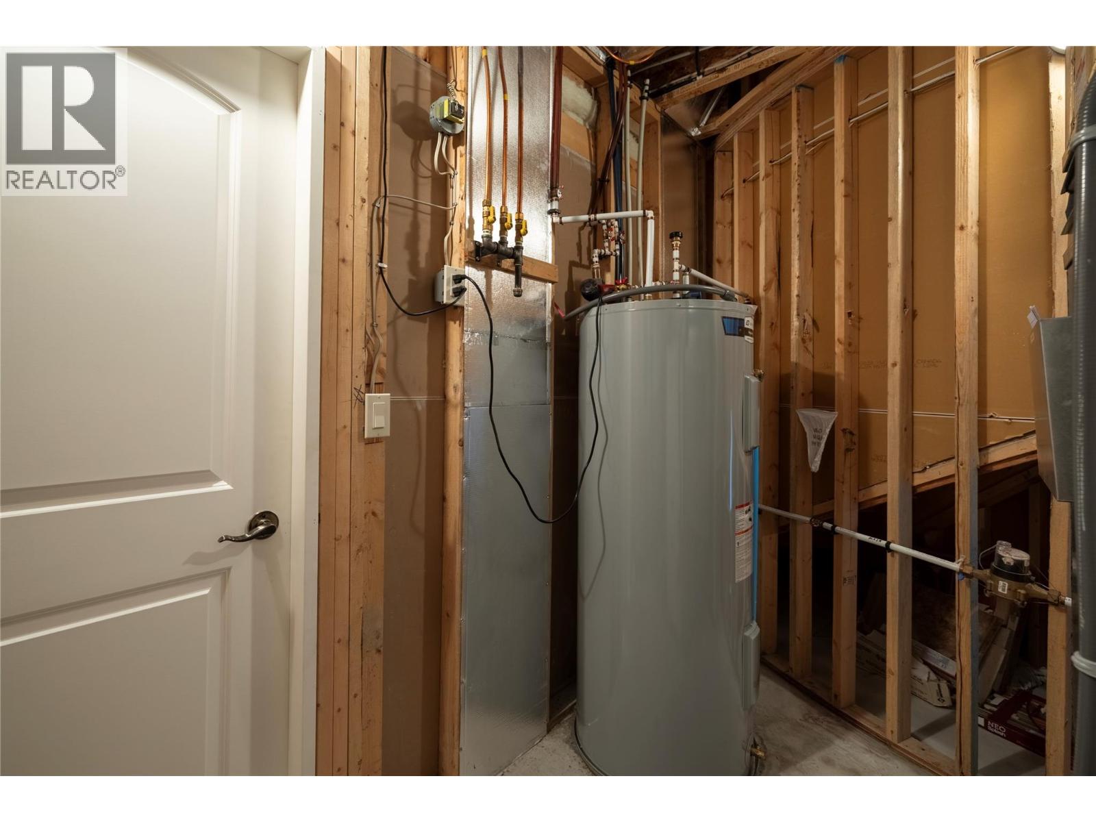 212 Harvest Court, Vernon, British Columbia  V1H 1Z8 - Photo 70 - 10381114