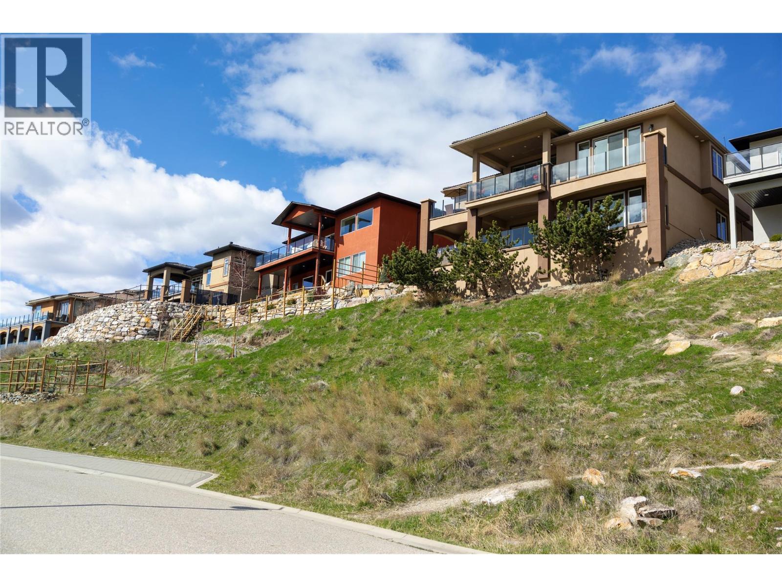 212 Harvest Court, Vernon, British Columbia  V1H 1Z8 - Photo 81 - 10381114