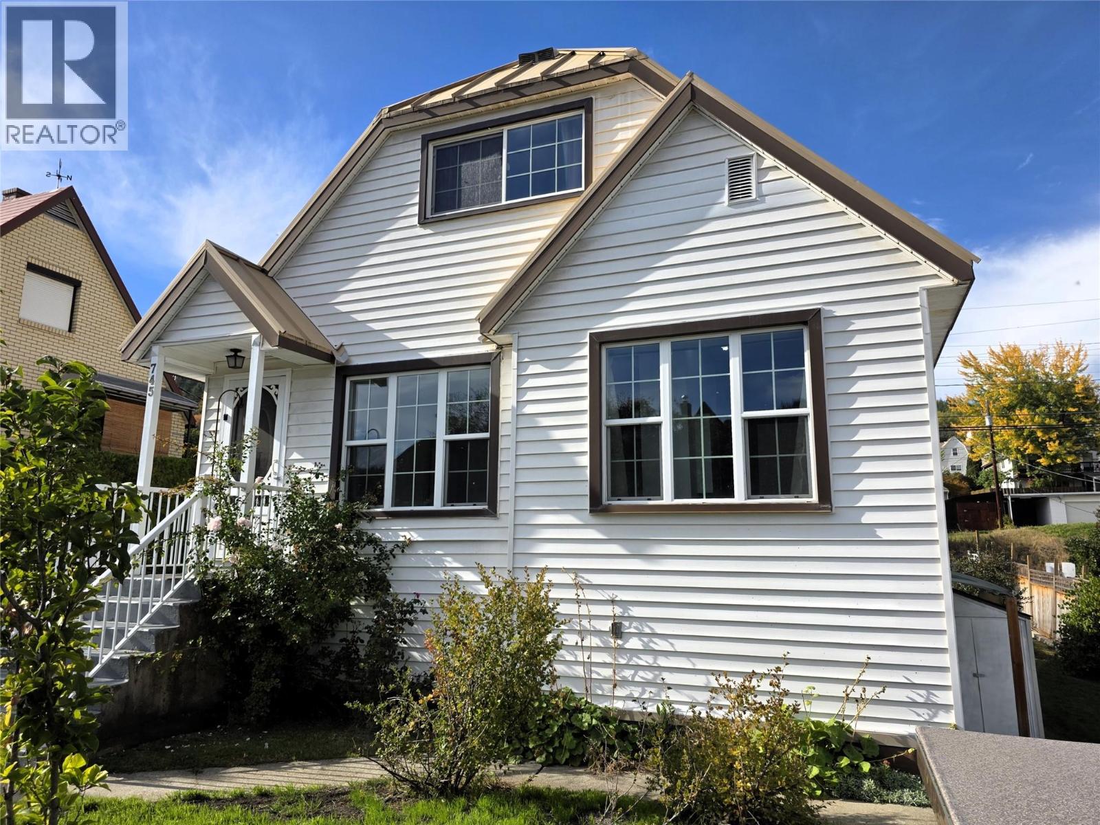 745 Kipling Street, Warfield, British Columbia  V1R 2A3 - Photo 2 - 10380750