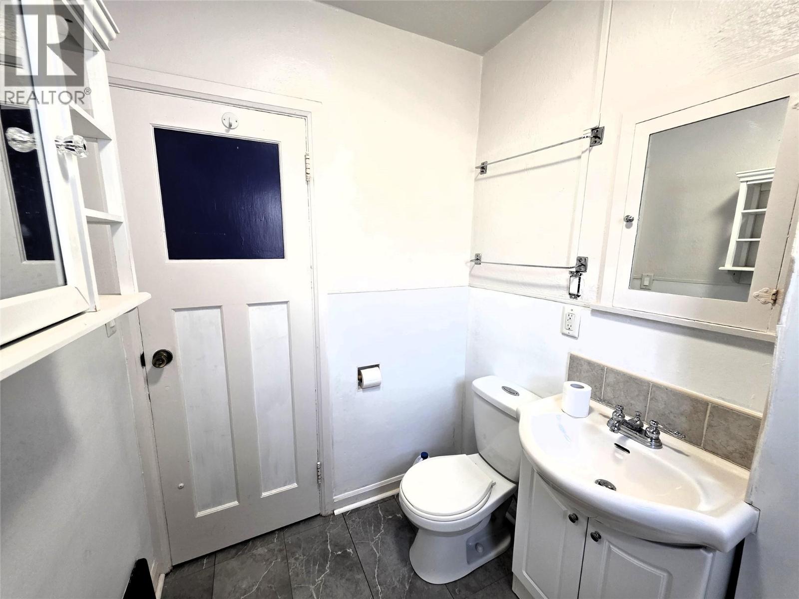 745 Kipling Street, Warfield, British Columbia  V1R 2A3 - Photo 32 - 10380750