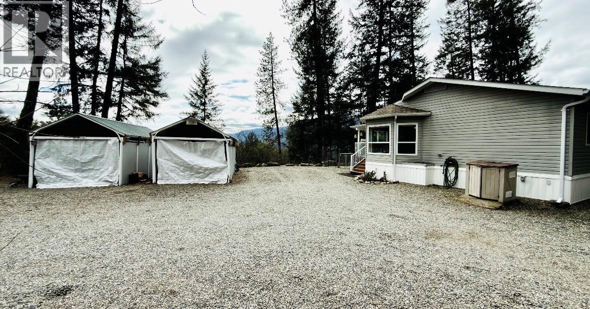 7743 Mcrae Road, Christina Lake, British Columbia  V0H 1E0 - Photo 16 - 10381785