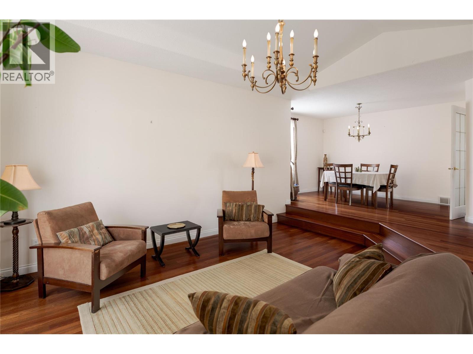 740 Royal Pine Drive, Kelowna, British Columbia  V1Y 9G2 - Photo 11 - 10381761