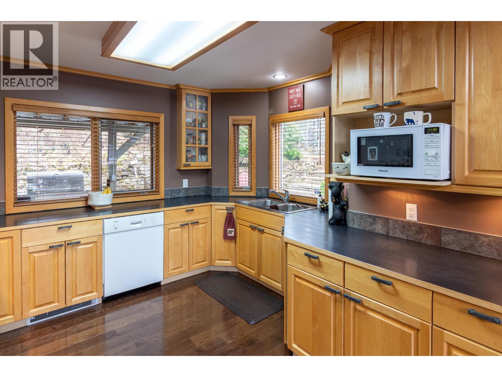 17222 Pilot Bay Road, Kootenay Bay, British Columbia  V0B 1E0 - Photo 18 - 10381328