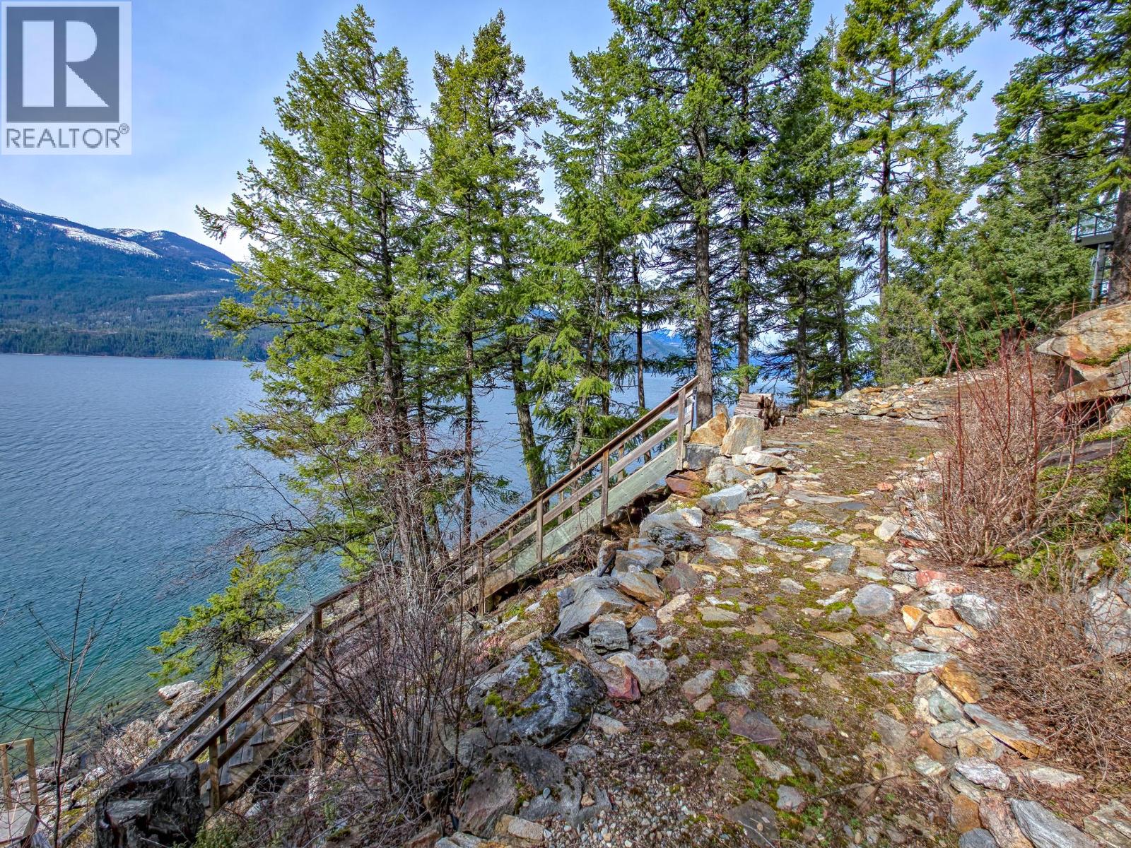 17222 Pilot Bay Road, Kootenay Bay, British Columbia  V0B 1E0 - Photo 36 - 10381328