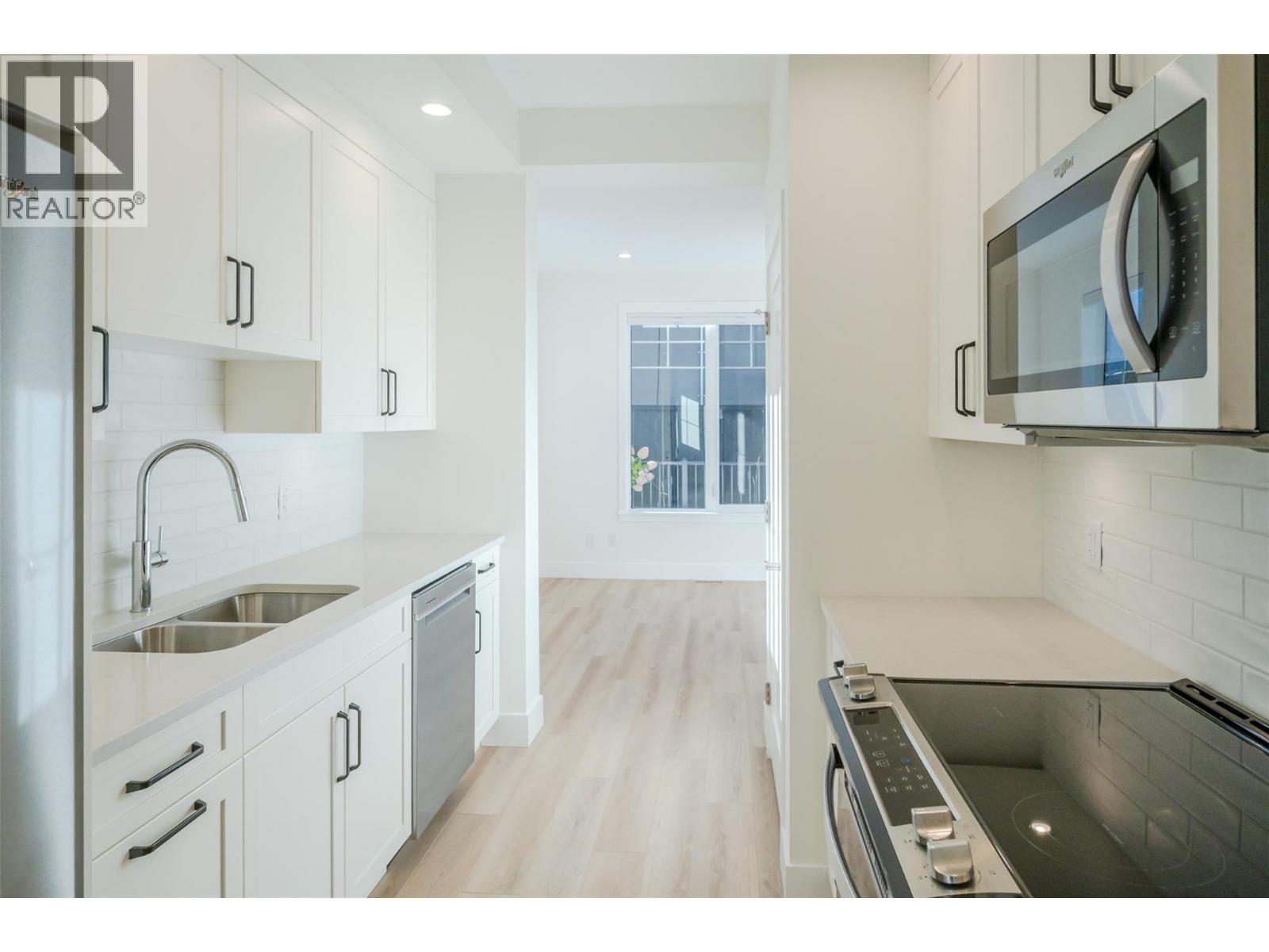 795 Ontario Street Unit# 106, Penticton, British Columbia  V2A 4S4 - Photo 9 - 10381792