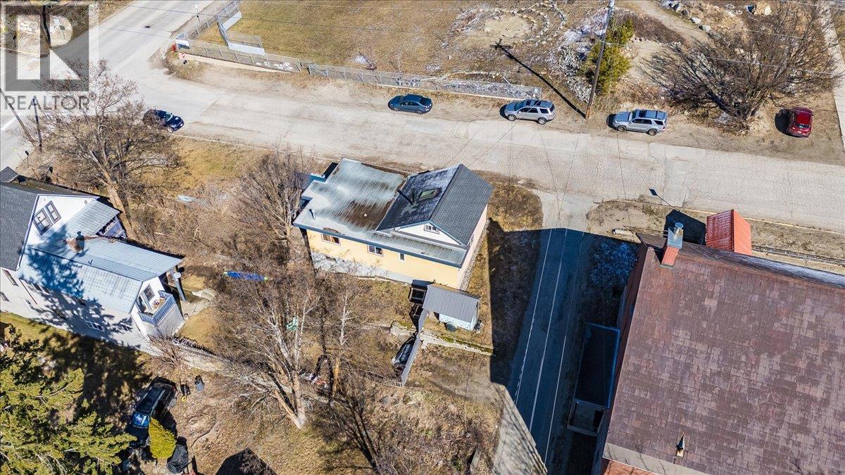 2243 First Avenue, Rossland, British Columbia  V0G 1Y0 - Photo 40 - 10381571