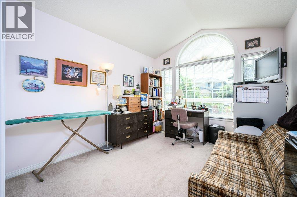 809 Cavalier Drive, Vernon, British Columbia  V1T 9M6 - Photo 12 - 10381614