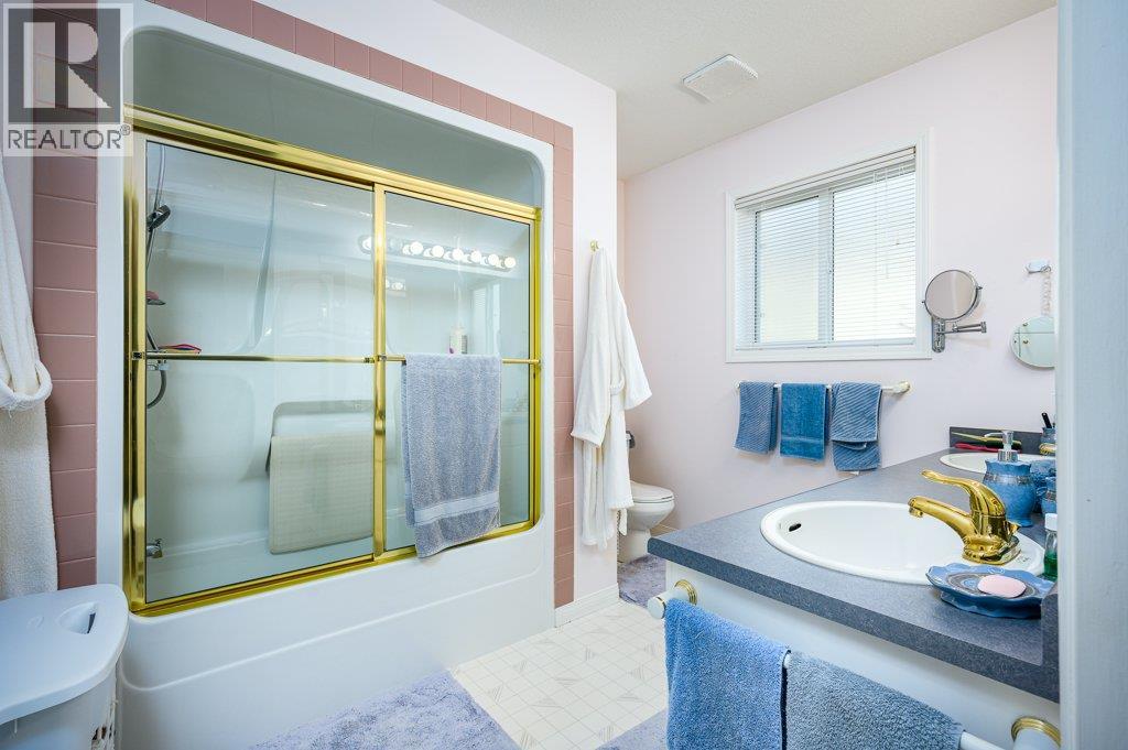 809 Cavalier Drive, Vernon, British Columbia  V1T 9M6 - Photo 9 - 10381614