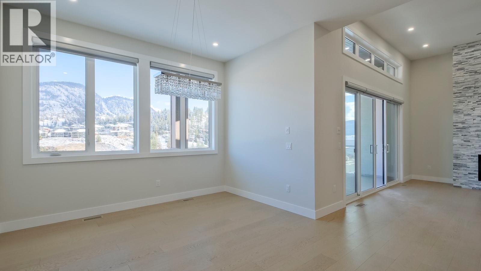 937 Royal Troon Lane, Kelowna, British Columbia  V1P 0A3 - Photo 12 - 10381784