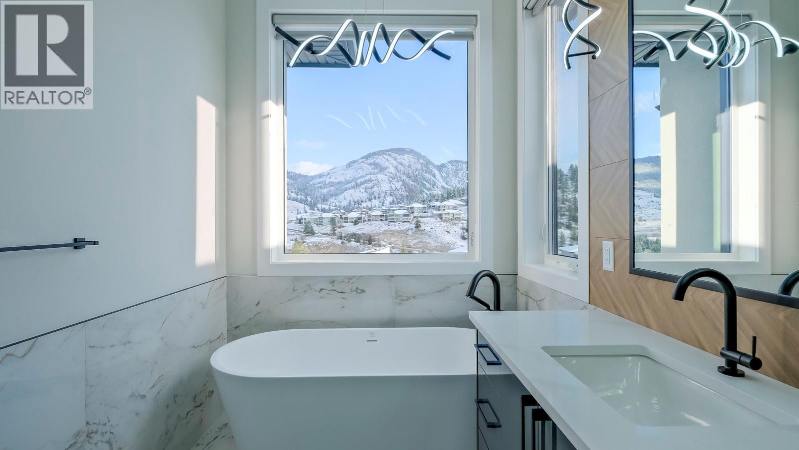 937 Royal Troon Lane, Kelowna, British Columbia  V1P 0A3 - Photo 29 - 10381784