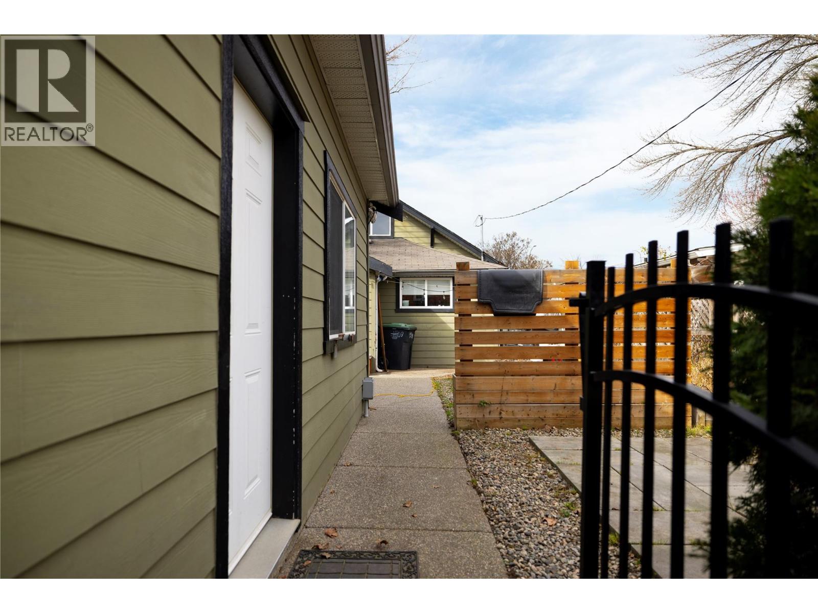 1409 Ethel Street, Kelowna, British Columbia  V1Y 2X5 - Photo 6 - 10380502