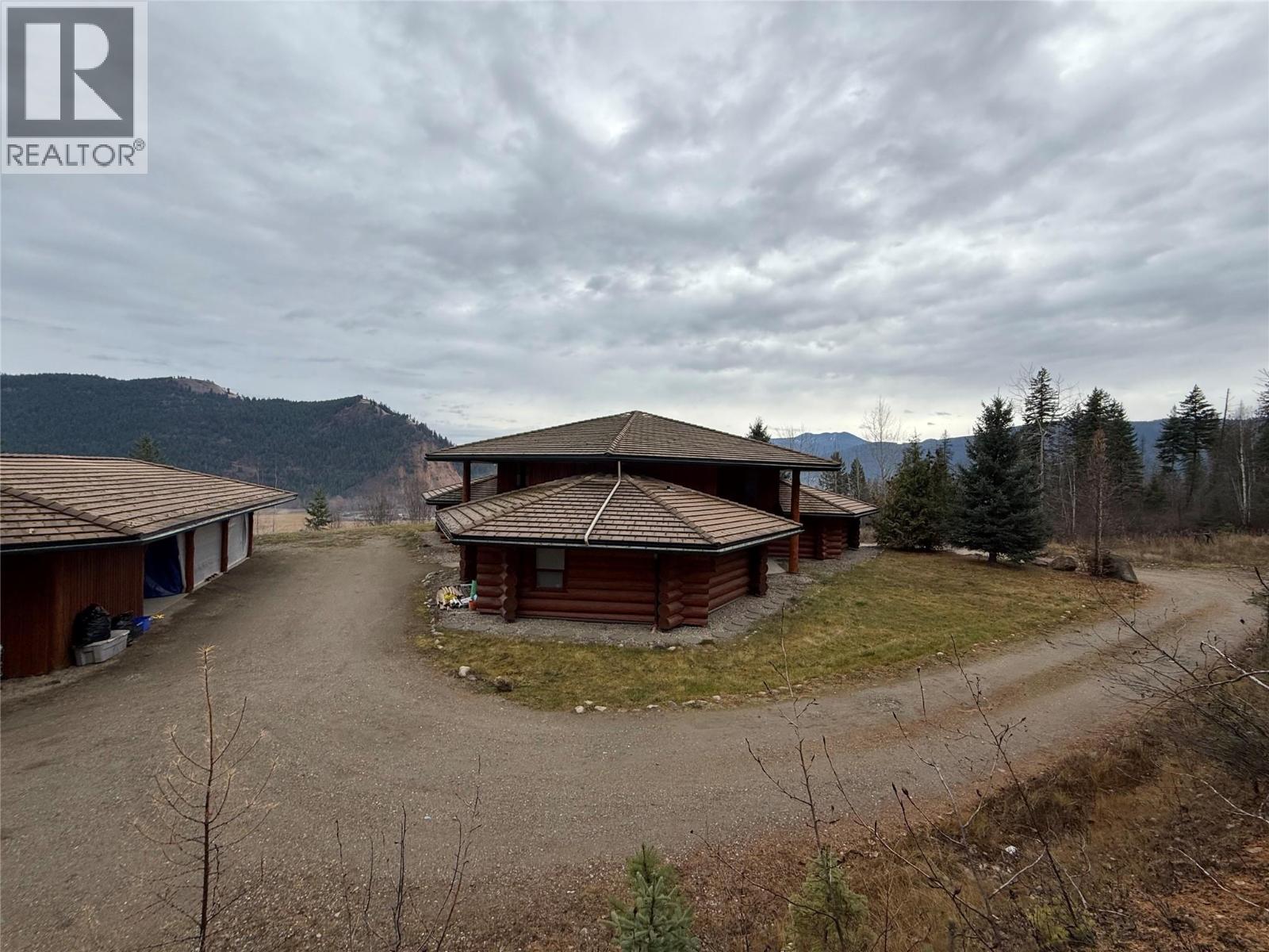 2680 Cedar Ridge Street Unit# Proposed Phase 2 Lot# 1 & 2, Lumby, British Columbia  V0E 2G5 - Photo 10 - 10379910