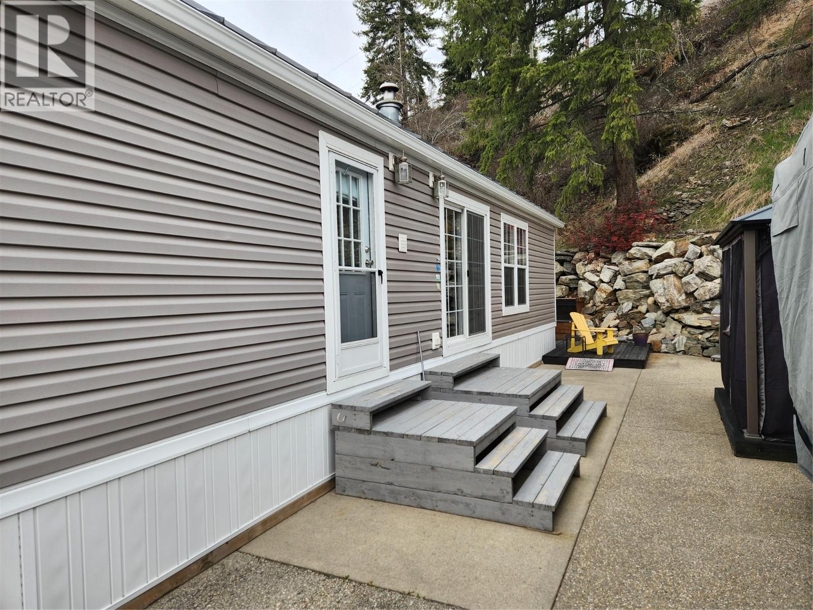 2633 Squilax-Anglemont Road Unit# 83, Lee Creek, British Columbia  V0E 1M4 - Photo 2 - 10381781